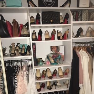 Kloset Kleanse. More items coming soon🥰